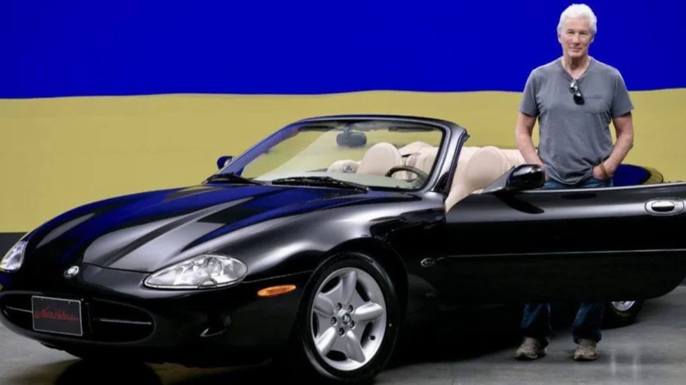 Річард Гір продав колекційний Jaguar, щоби допомогти Україні