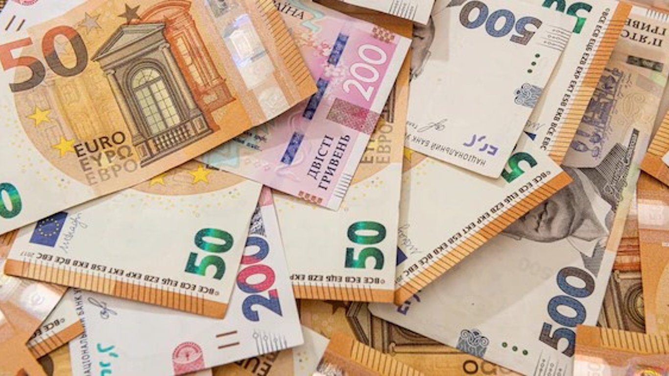 Українські біженці можуть у Німеччині обміняти гривні на євро