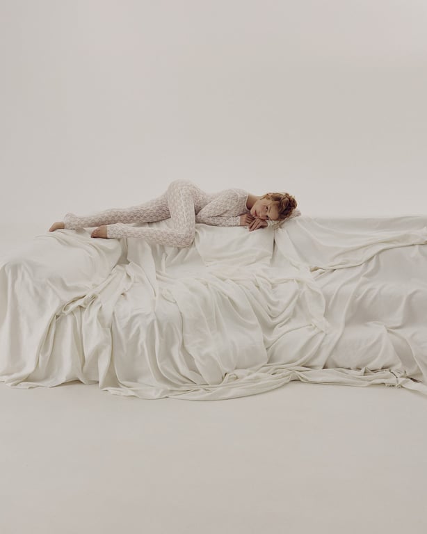 Тіна Кароль показала нову фотосесію