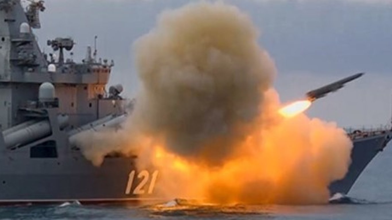 россия держит в Черном море два корабля с ракетами Калибр