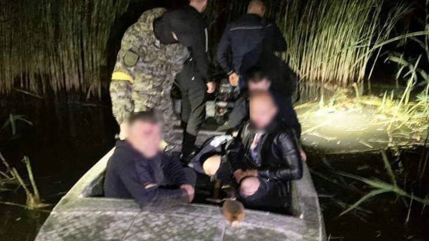 В Одесской области разоблачили группу лиц, за деньги переправлявших заграницу военнообязанных мужчин