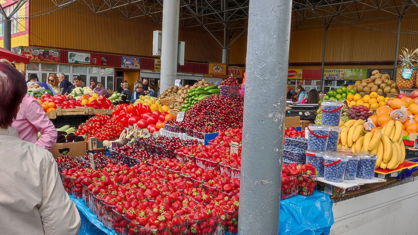 Ціни на фрукти і овочі в серпні: експерти дали прогноз