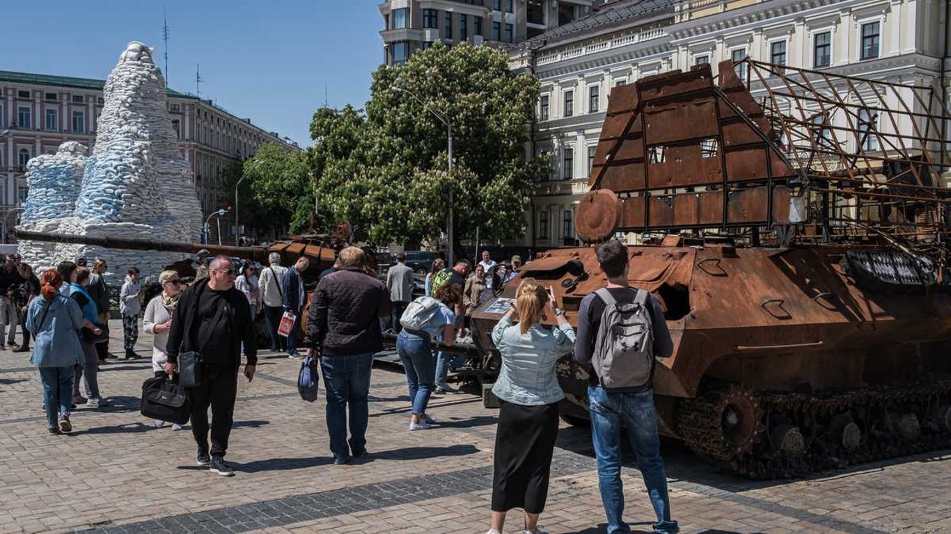 рф потеряли в Украине 30% своих современных танков