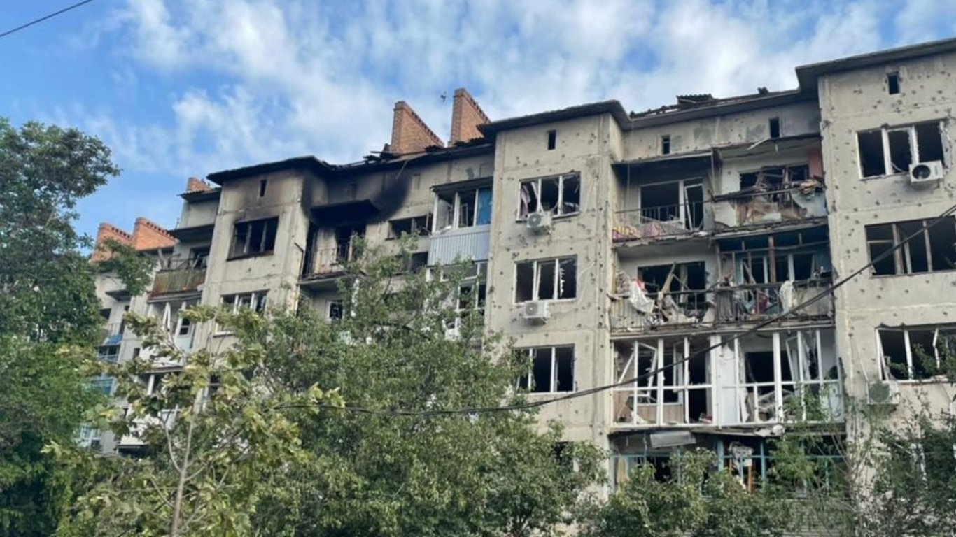 Оккупанты обстреляли Славянск и частный дом в Николаеве - есть жертвы