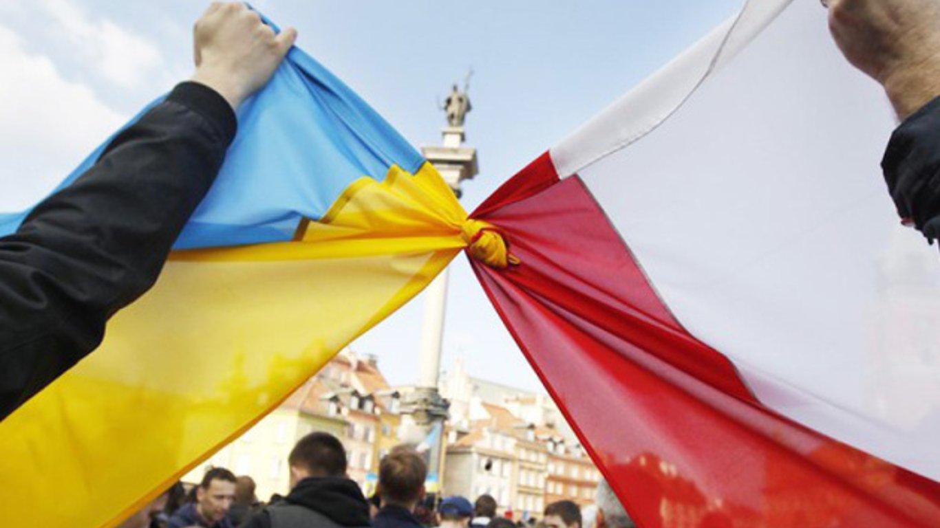 Польша поможет Украине восстановить Харьковскую область