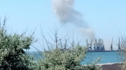 У порту окупованого Бердянська прогримів вибух, - очевидці - 285x160