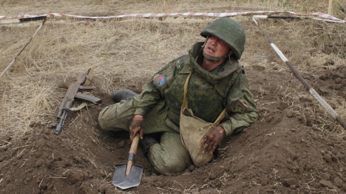 Окупанти на півночі Криму змушують місцеве населення рити окопи, — Генштаб