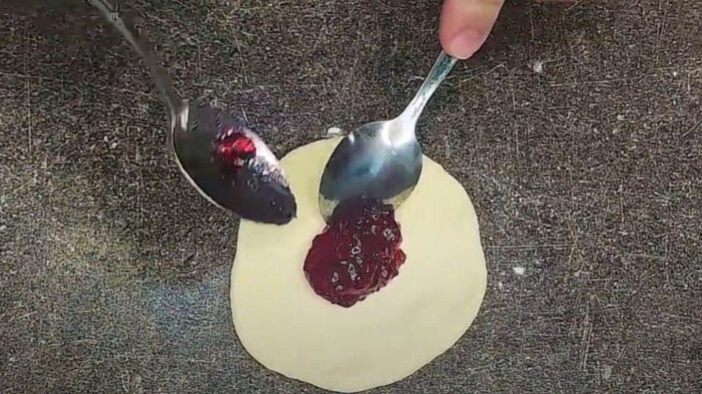 рецепт домашнього пирога з джемом 