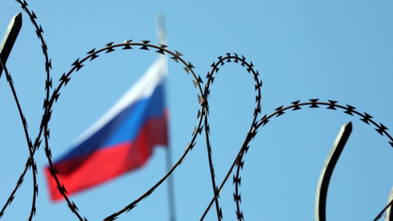 Украина предлагает ввести санкции против 100 тысяч россиян