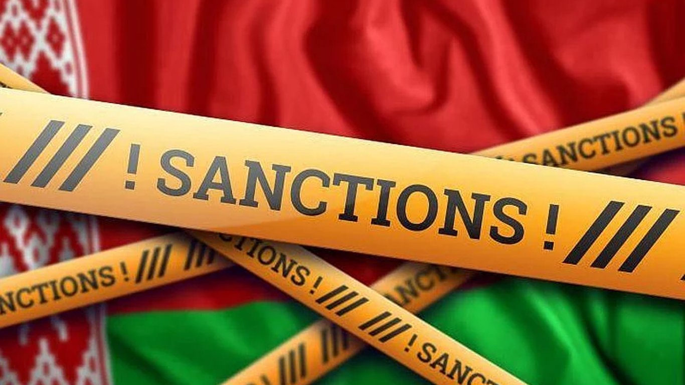 Байден продовжив санкції проти білорусі
