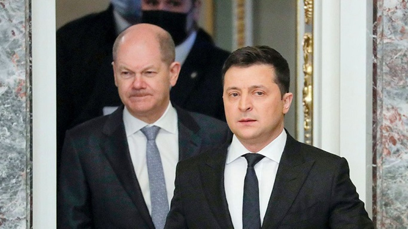 Зеленський закликав Шольца не балансувати між Україною та росією