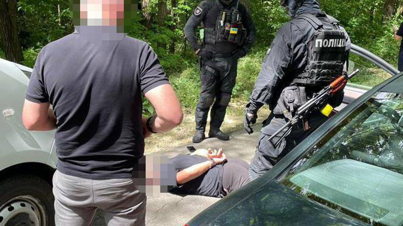 В Киевской области задержан продавец оружия: что у него нашли во время обысков
