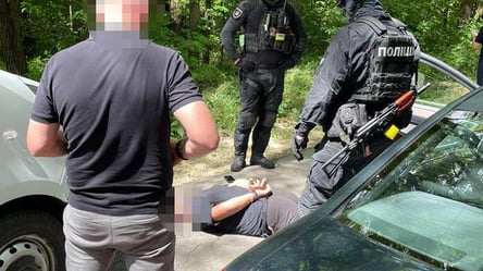 В Киевской области задержан продавец оружия: что у него нашли во время обысков - 285x160