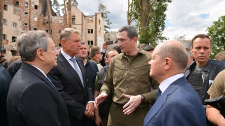 Президент Румунії закликав покарати російських військових злочинців - 285x160