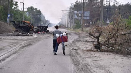 Глава Луганской ОВА рассказал, что происходит в Северодонецке и области, и показал фото разрушенных городов - 285x160