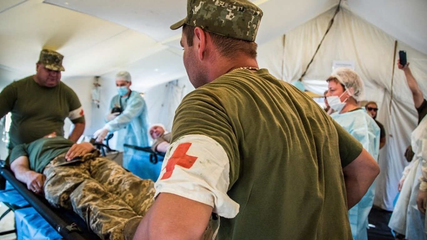 День медика в Украине - как их приветствуют политики и военные