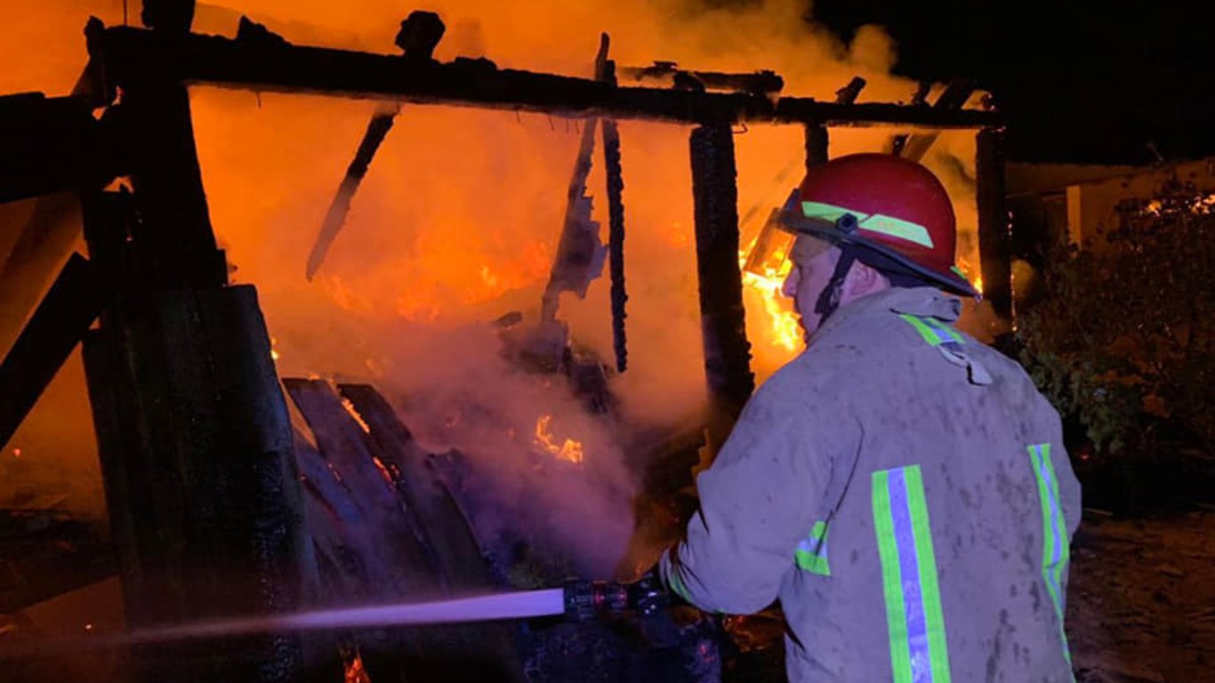 Пожежа на Одещині: вогонь знищив майже 5 тонн врожаю