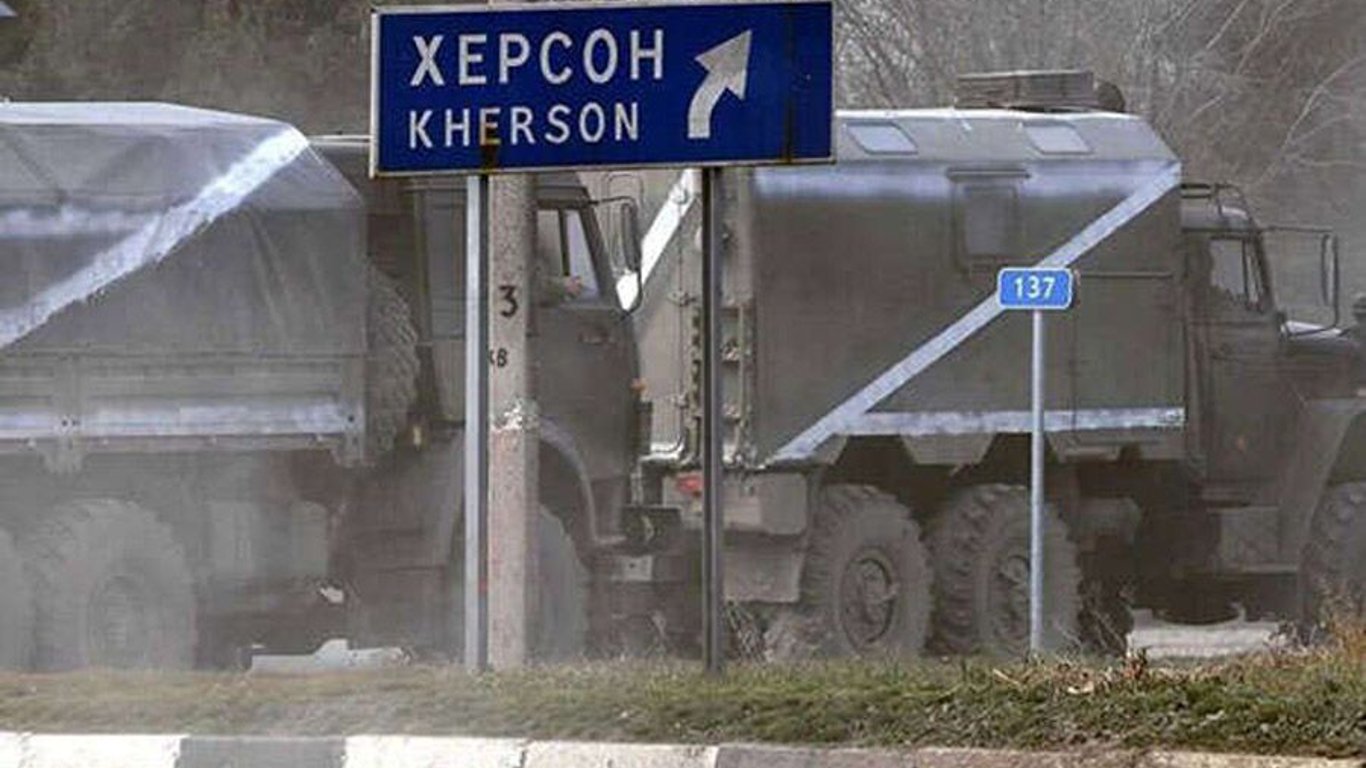 Окупований Херсон - у Херсон везуть їжу з Криму