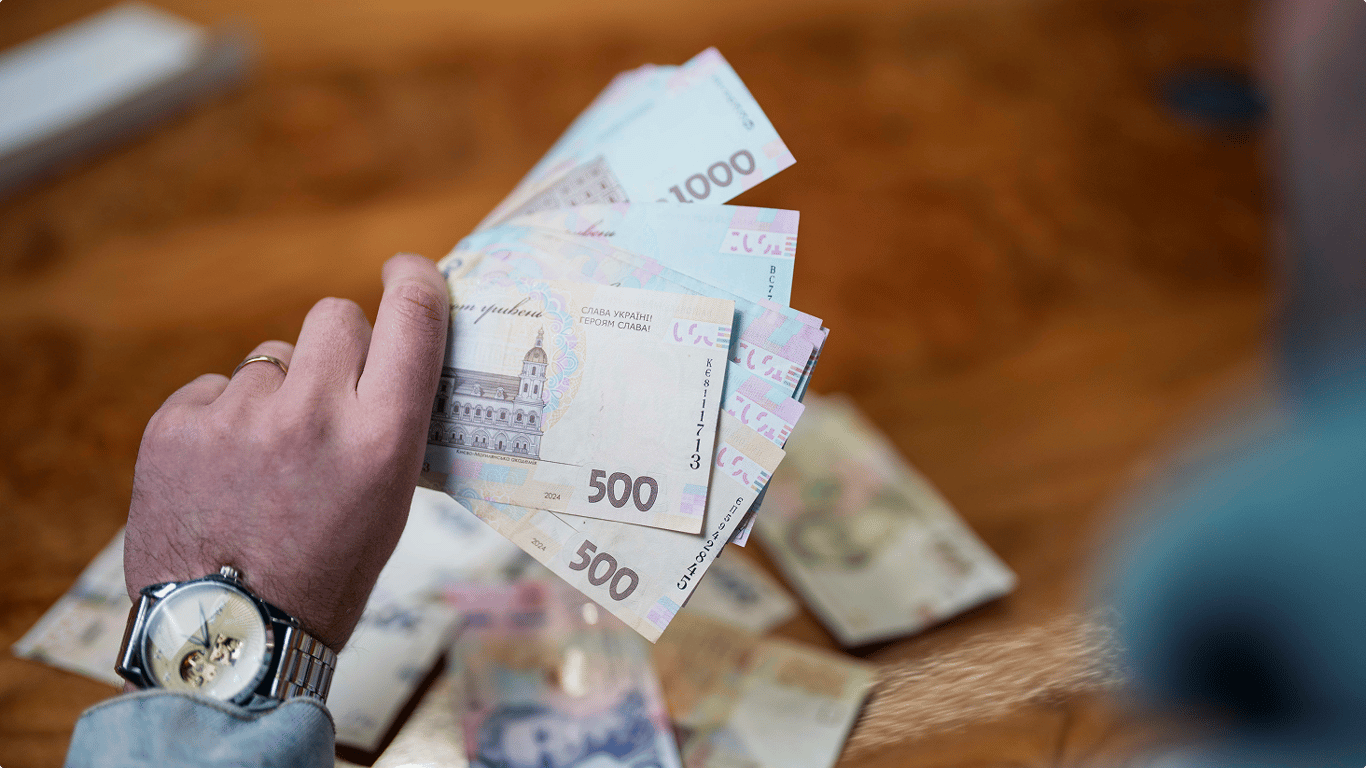 Бензин і гречка по 100 грн — експерт пояснив, чому це може статися