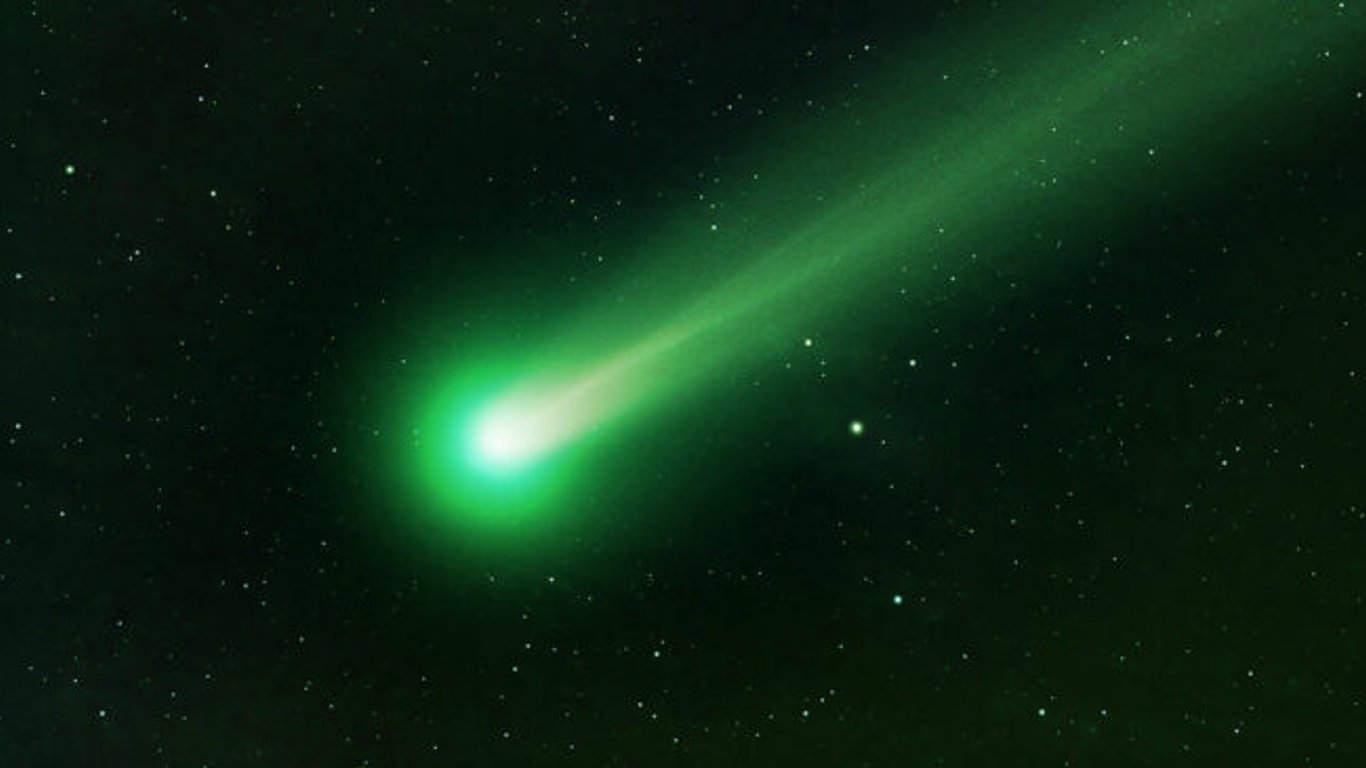 Не видели более 50 тысяч лет — к Земле летит зеленая комета