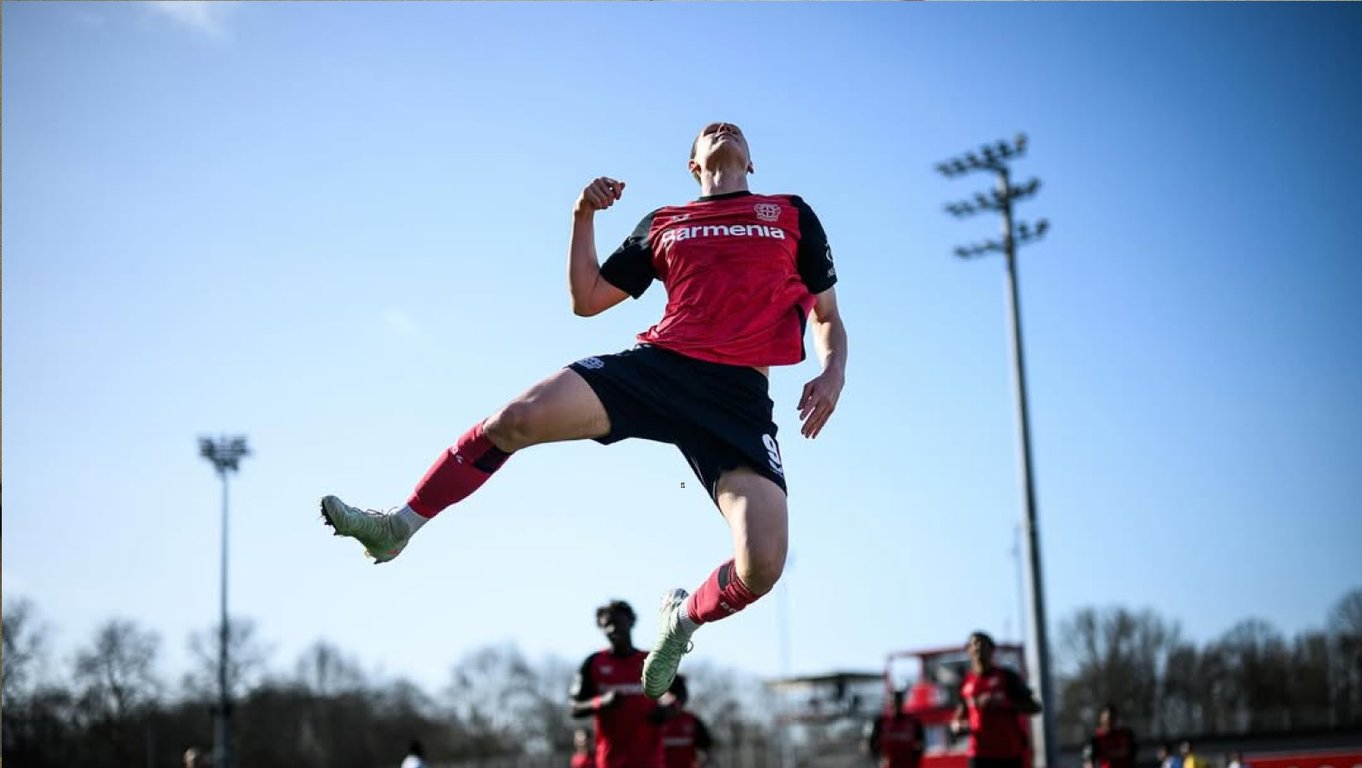 Артем Степанов