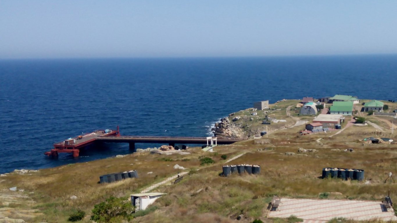 Россия потратила более 900 млн долларов на бои против ВСУ на Змеином острове