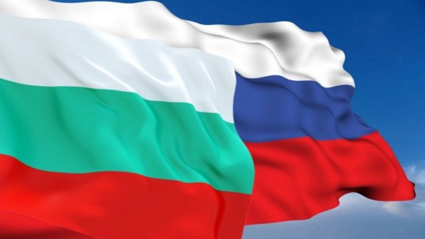 Болгария таки выдворила 70 российских дипломатов - рф отреагировала