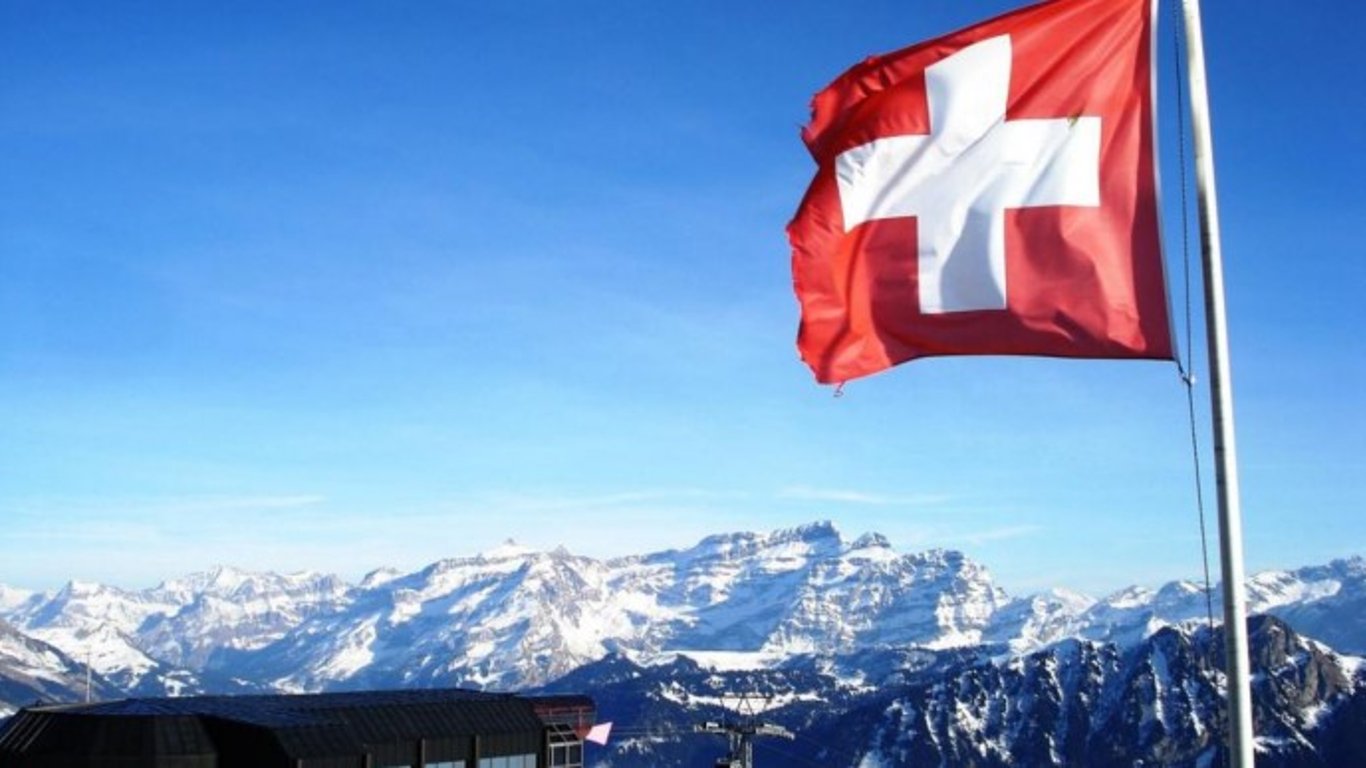 Президент Швейцарії заявив, що підтримає переговори про припинення війни, "коли прийде час"
