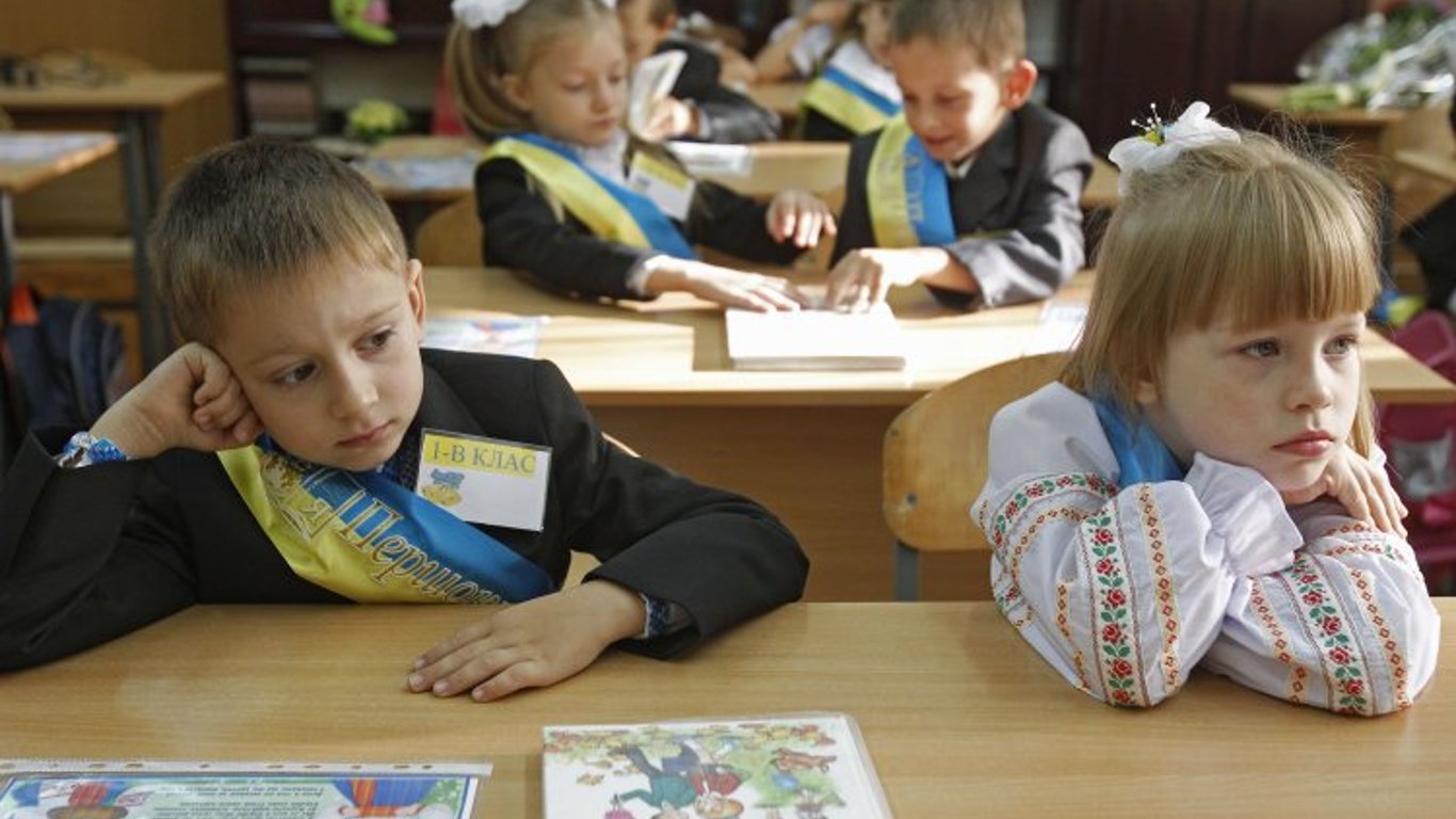 Росія звозитиме в Енергодар вчителів з Криму та віддалених куточків рф