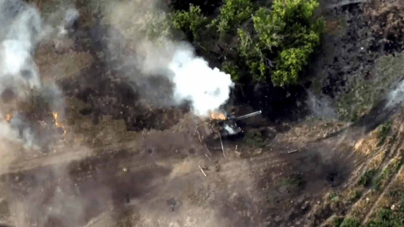 Вибухнуло дев'ять танків: ЗСУ знищили танкову роту російської армії. Відео