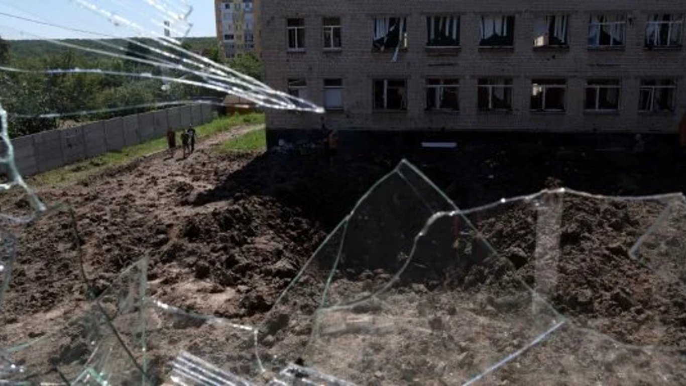 Окупанти нанесли ракетний удар по Індустріальному району Харкова