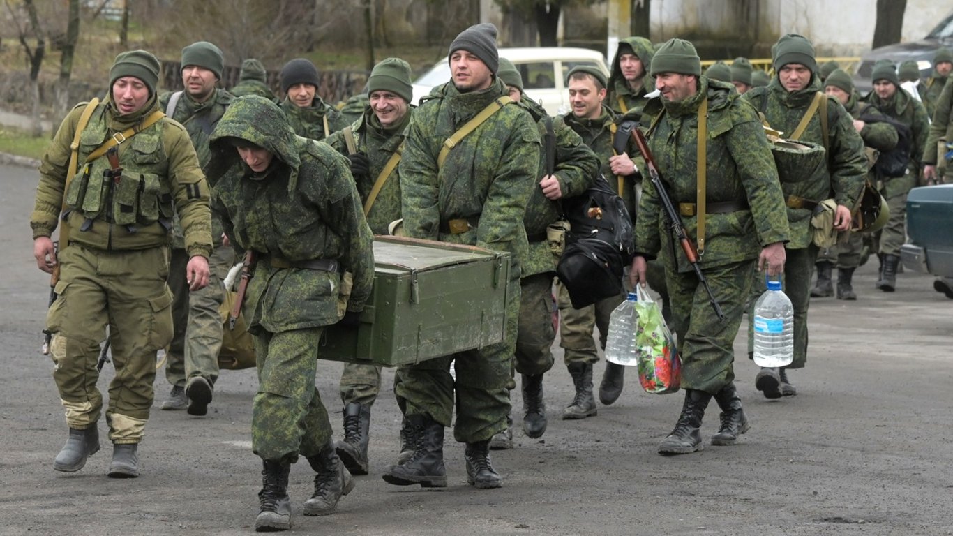 Російські генерали переводять своїх родичів на безпечнішу службу в Сирію