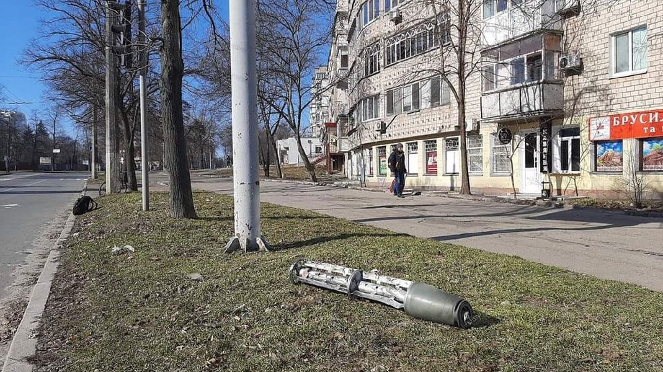 Враг ночью снова обстрелял Николаев - попали в гражданские объекты