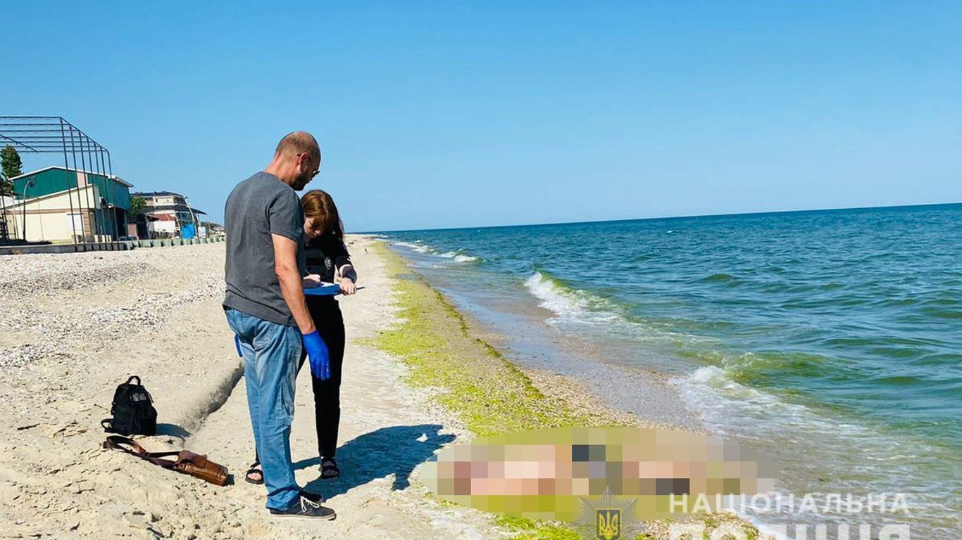 На пляже в Одесской области на мине взорвался мужчина