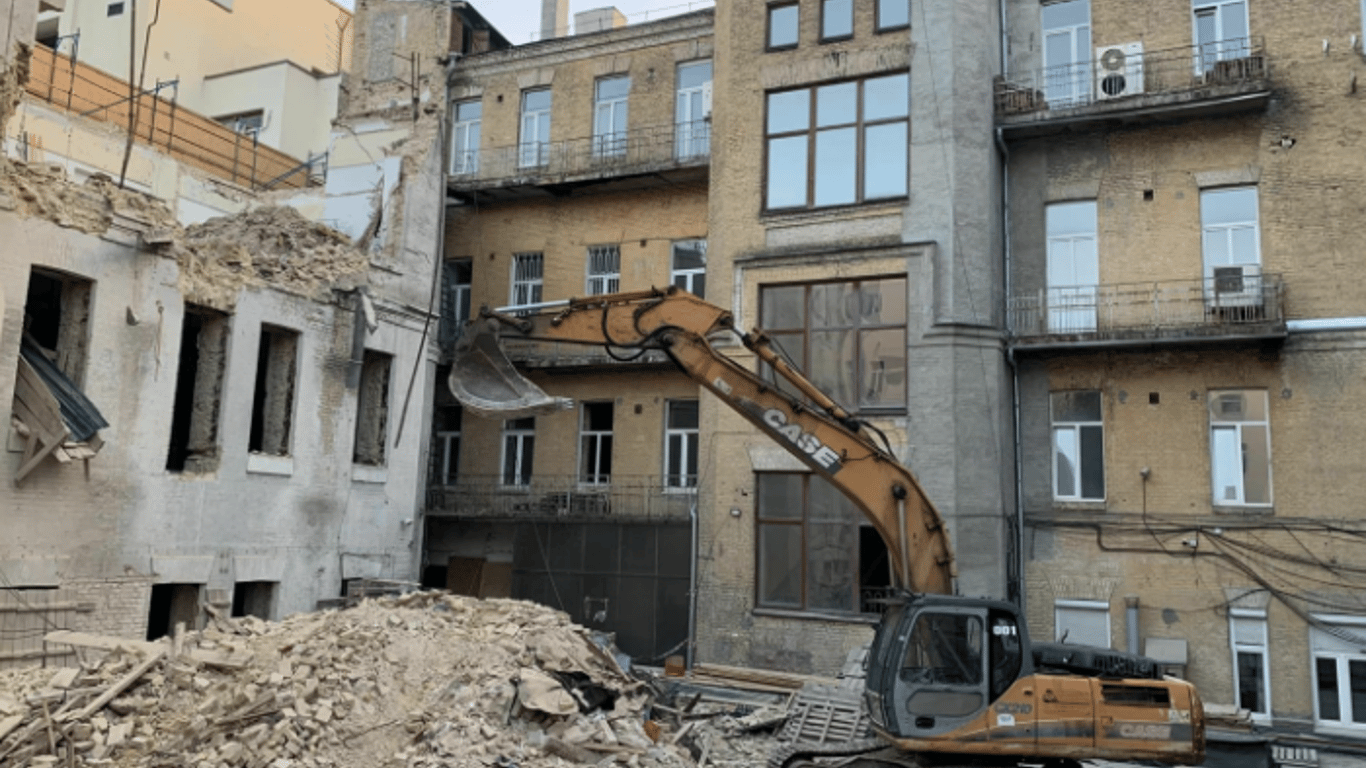 Мінкульт проти Кличка: 130-річний будинок у Києві намагаються врятувати від зносу