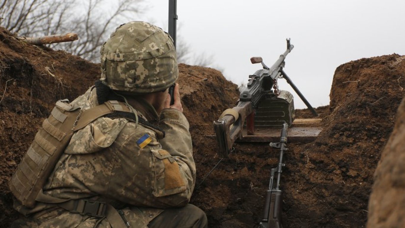 Війна в Україні - ВСУ відбили під Бахмутом два ворожі штурми