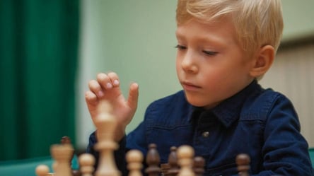 Юний одеський шахіст став подвійним чемпіоном Європи - 285x160