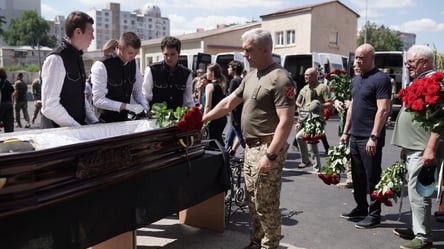 Одеса попрощалася з командиром 28-ї механізованої бригади Віталієм Гуляєвим - 285x160