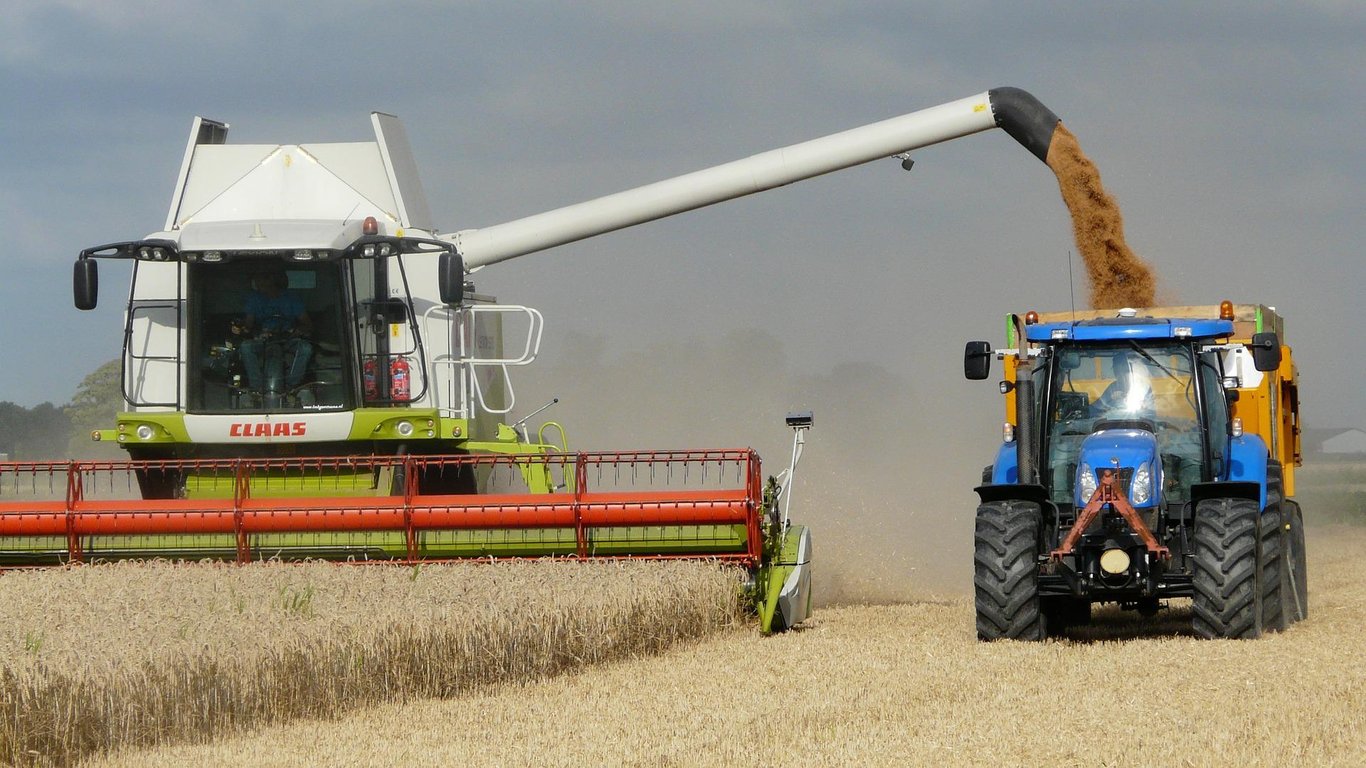 Верховная Рада разрешила аграриям завозить без уплаты пошлин оборудование для хранения зерна