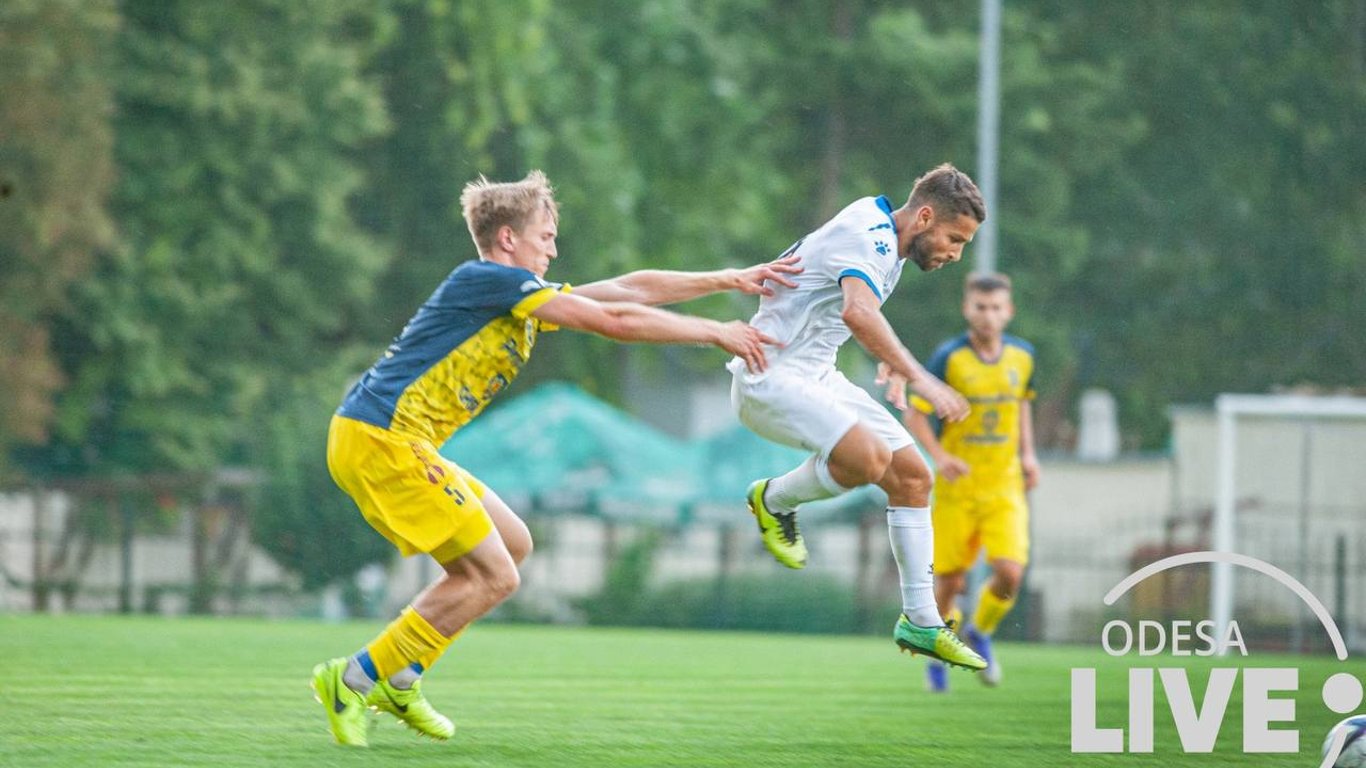 Как игроки "Черноморца" готовятся к футбольному сезону?