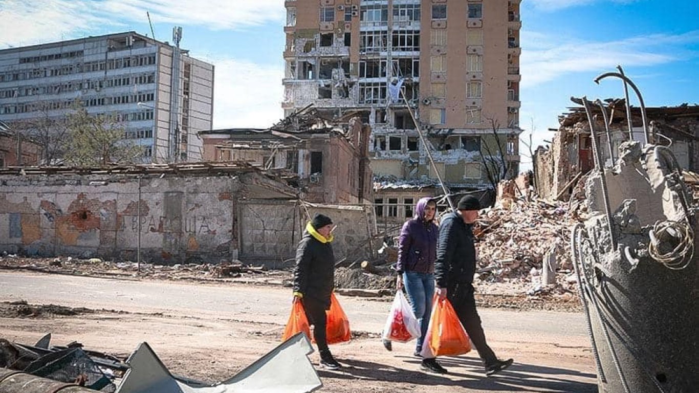 Харків війна - ворог вночі знову обстріляв Харків