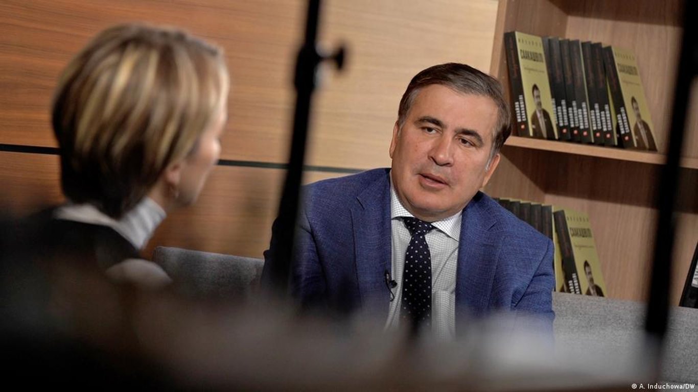 Саакашвили уходит из грузинской политики