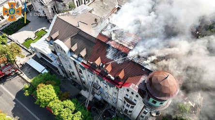 В центре Одессы сгорела мансарда экс-прокурора. Фото. Видео (обновлено) - 285x160