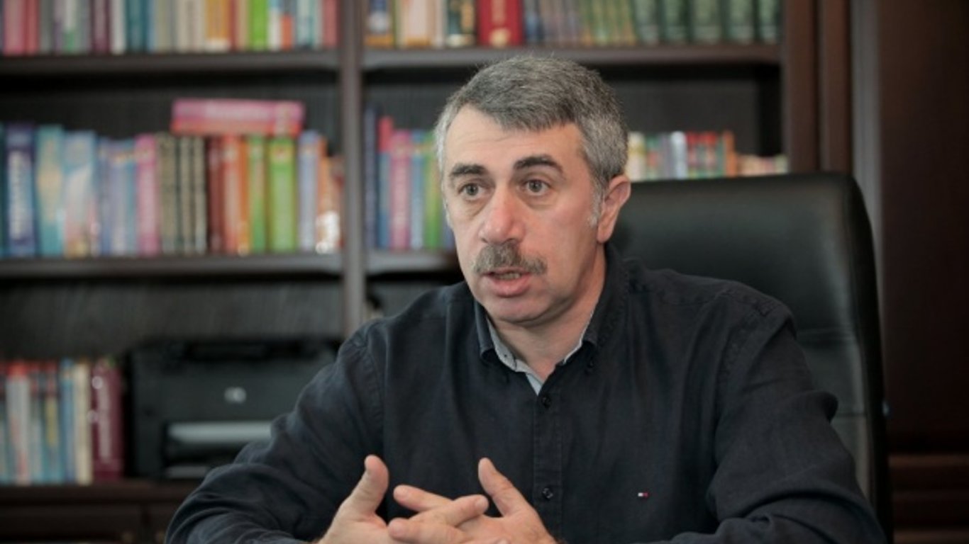 Доктор Комаровский прокомментировал обстрел остановок в Харькове и назвал россиян извергами. Видео