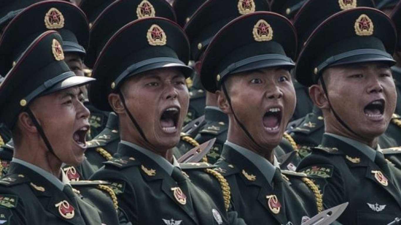 Китай начал военные учения возле Тайваня