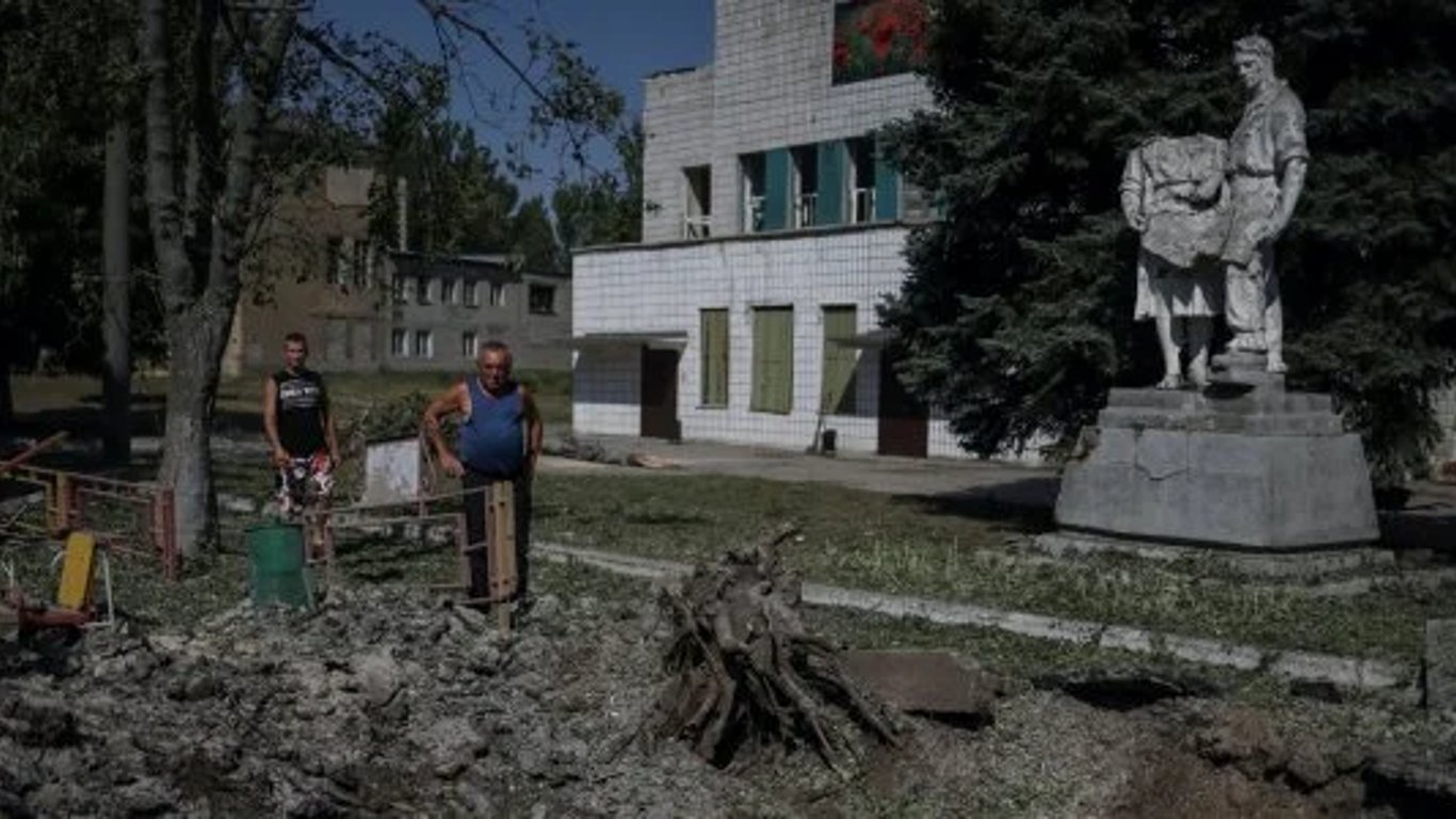 Последствия обстрела Торецка: за сутки россияне убили семь мирных жителей Донетчины