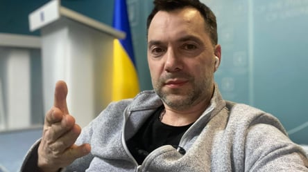 Арестович заявив про намір балотуватися у президенти України - 285x160