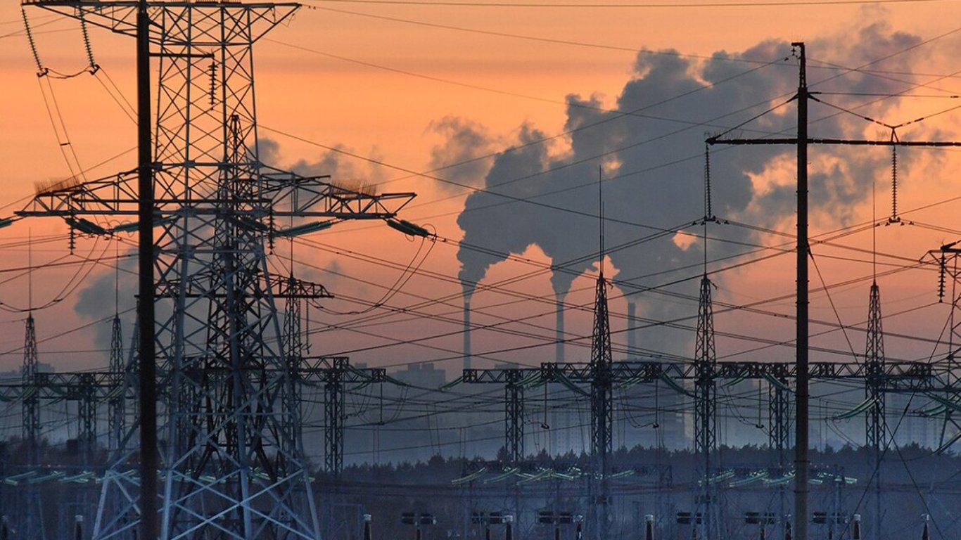 Украина возобновляет экспорт электроэнергии: подписано распоряжение