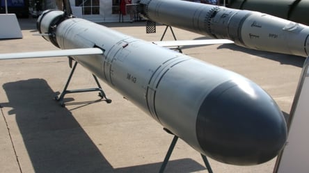 Воздушные силы Украины сбили две крылатые ракеты "Калибр": что известно - 285x160