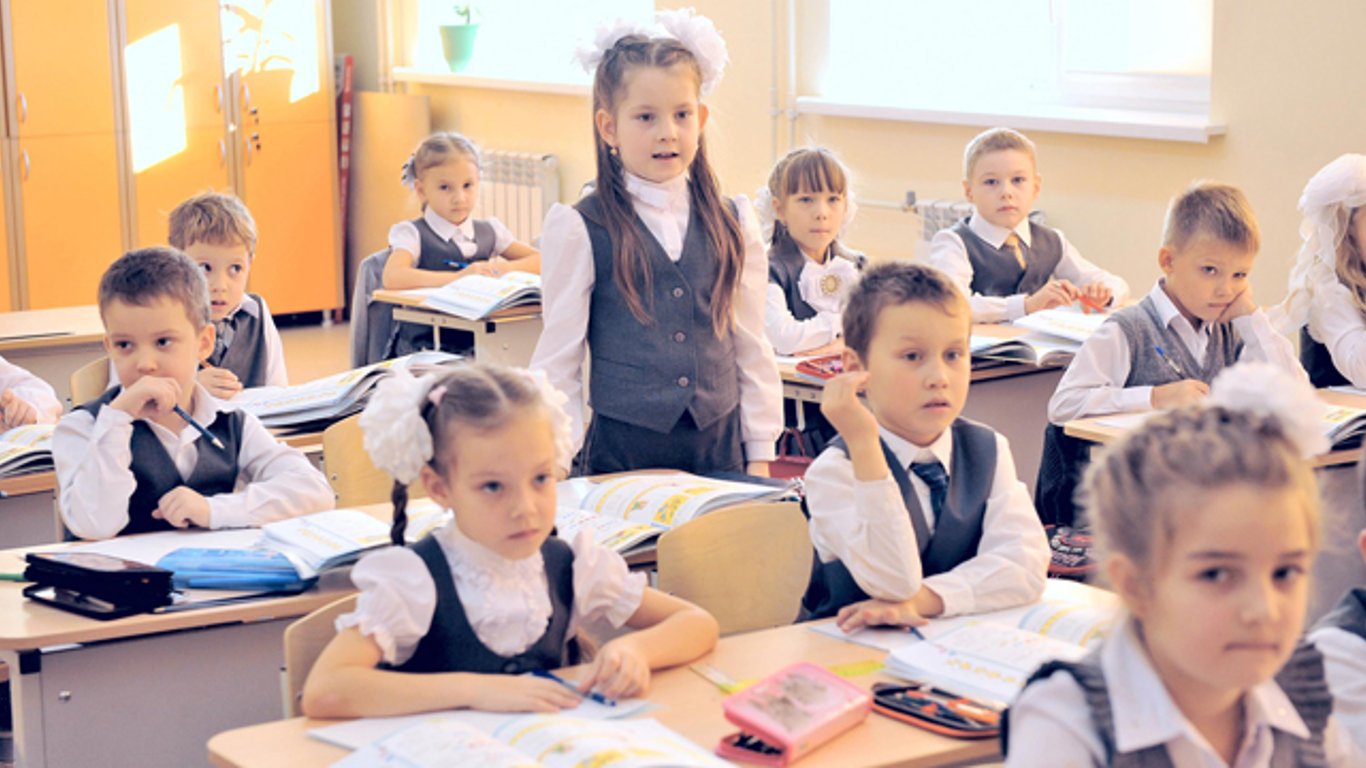 У столичних школах більше не викладатимуть російську мову